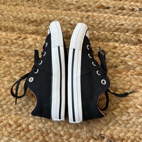 Converse All Stars Girls Little Kid Size 11 Black Low Top Sneakers - Picture 7 of 8